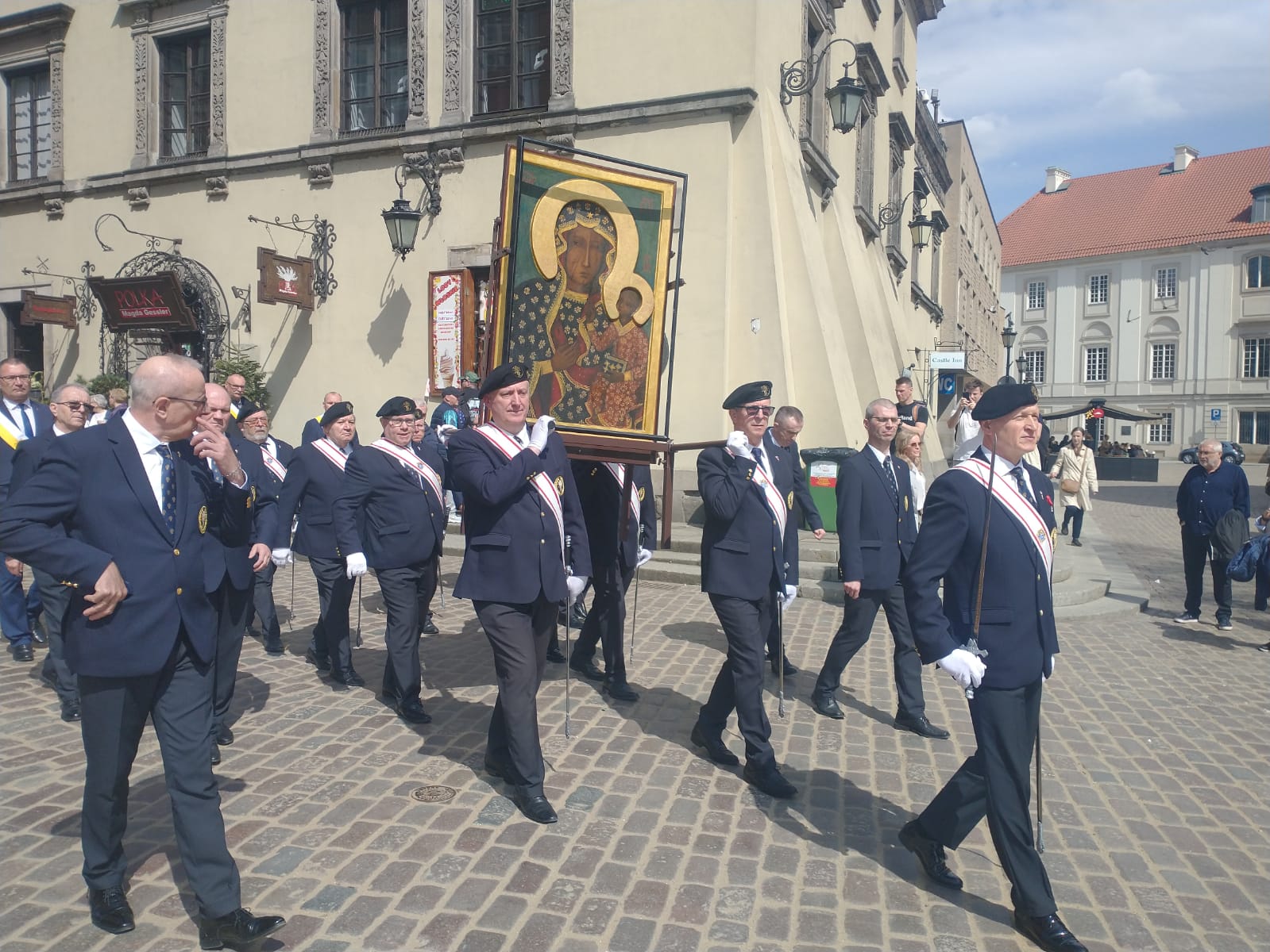 3 Przejscie od oo. paulinow do archikatedry warszawskiej